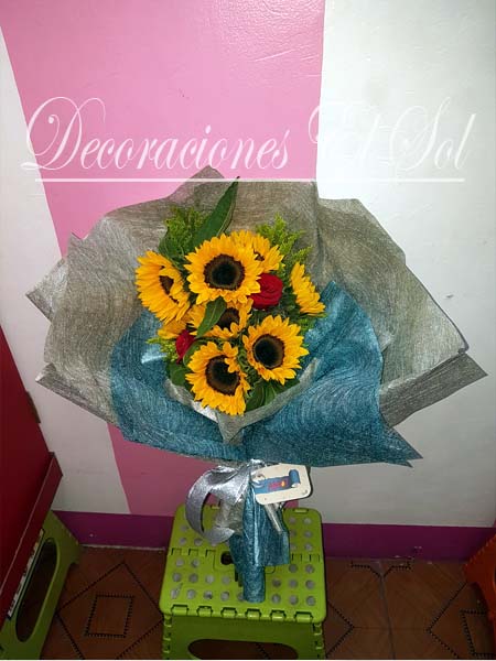 decoraciones_el_sol_te_veo_y_me_enamoras_arreglo_flores_naturales