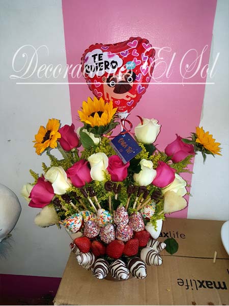 decoraciones_el_sol_y_siempre_cuidar_tu_sonrisa_arreglo_floral_frutal