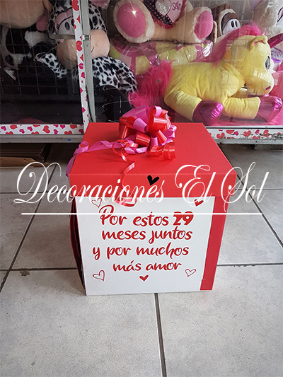 Caja de regalo personalizada sweet 22 cms